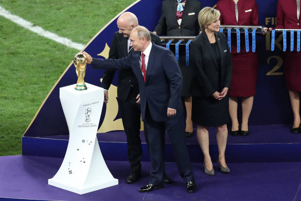 制得支离破 制得支离破